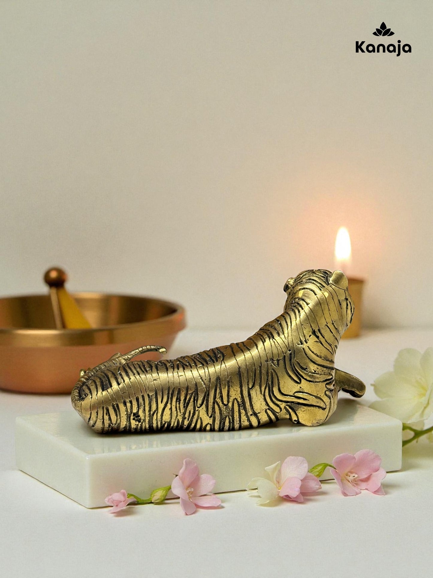 Artisan Crafted Brass Decorative Shankh