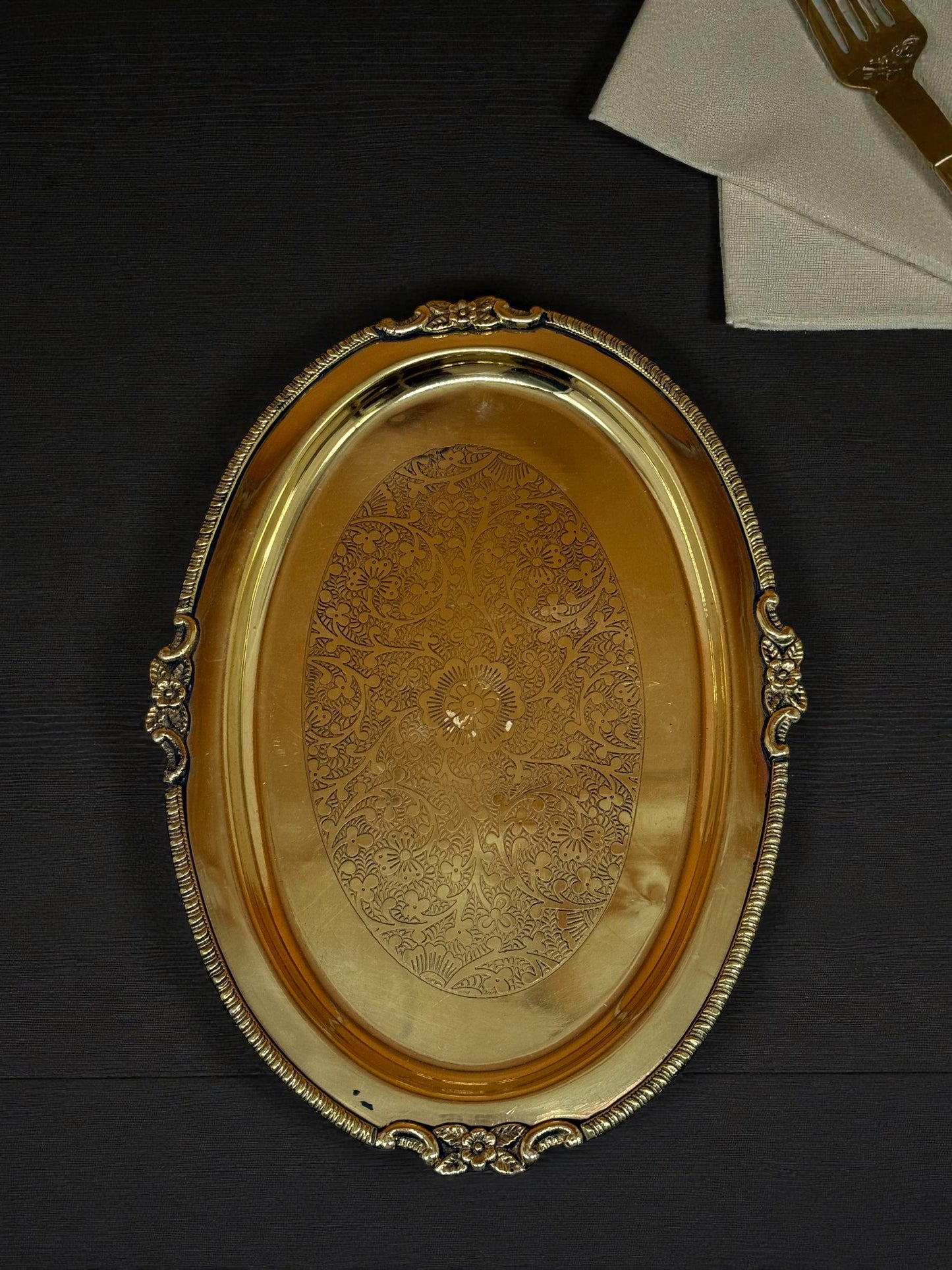 Exquisite Hand-Etched Brass Serving Tray – Ornate Oval Design