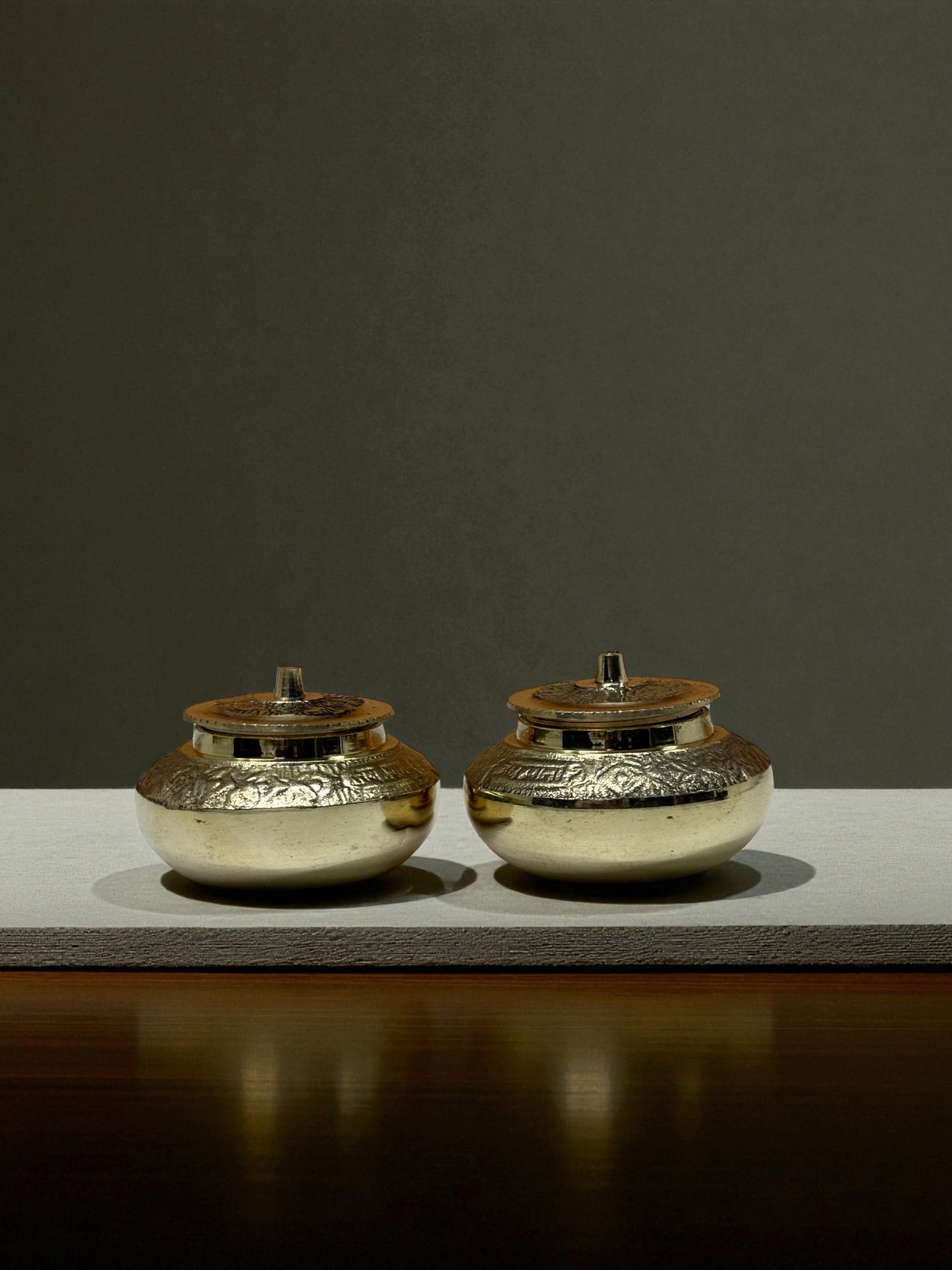 Pair of Engraved Brass Trinket Boxes – Antique Gold Finish Decorative Jars (Set of 2)