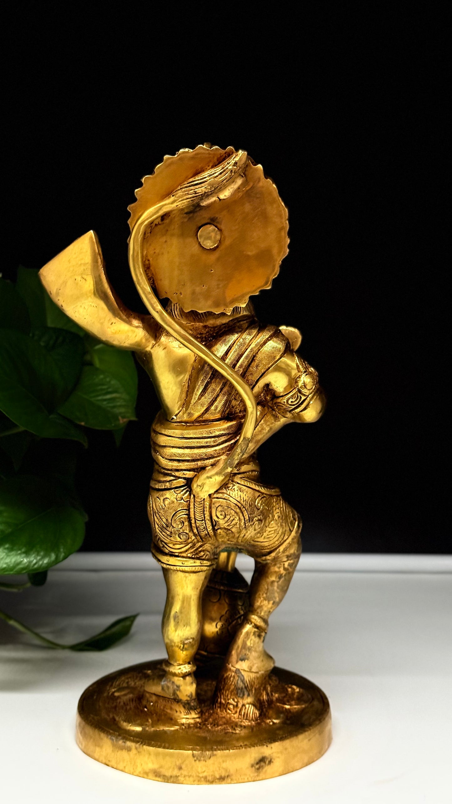 Majestic Brass Lord Hanuman Statue - The Embodiment of Valor and Devotion