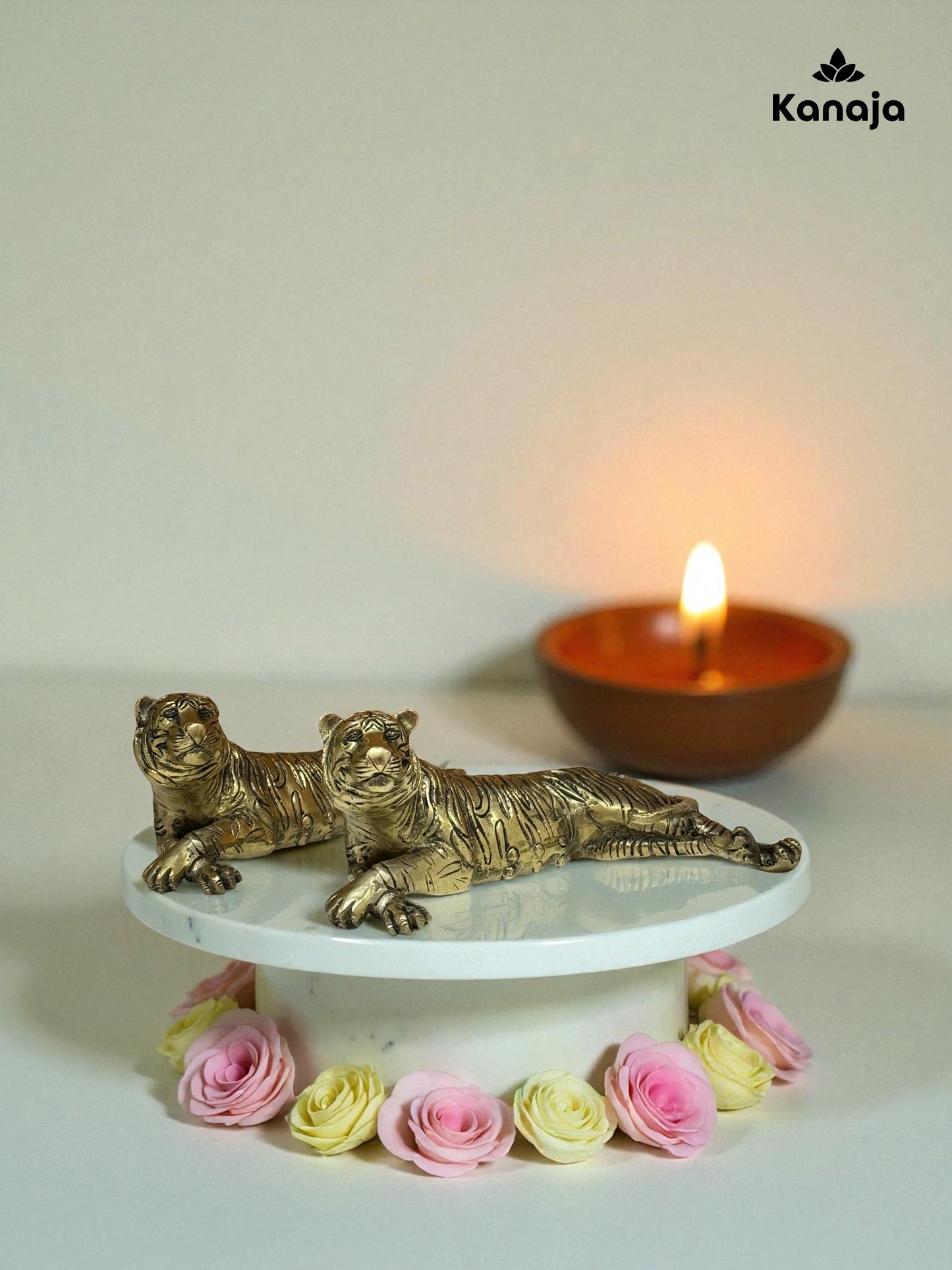 Golden Tiger Statues - A Symbol of Strength and Prosperity