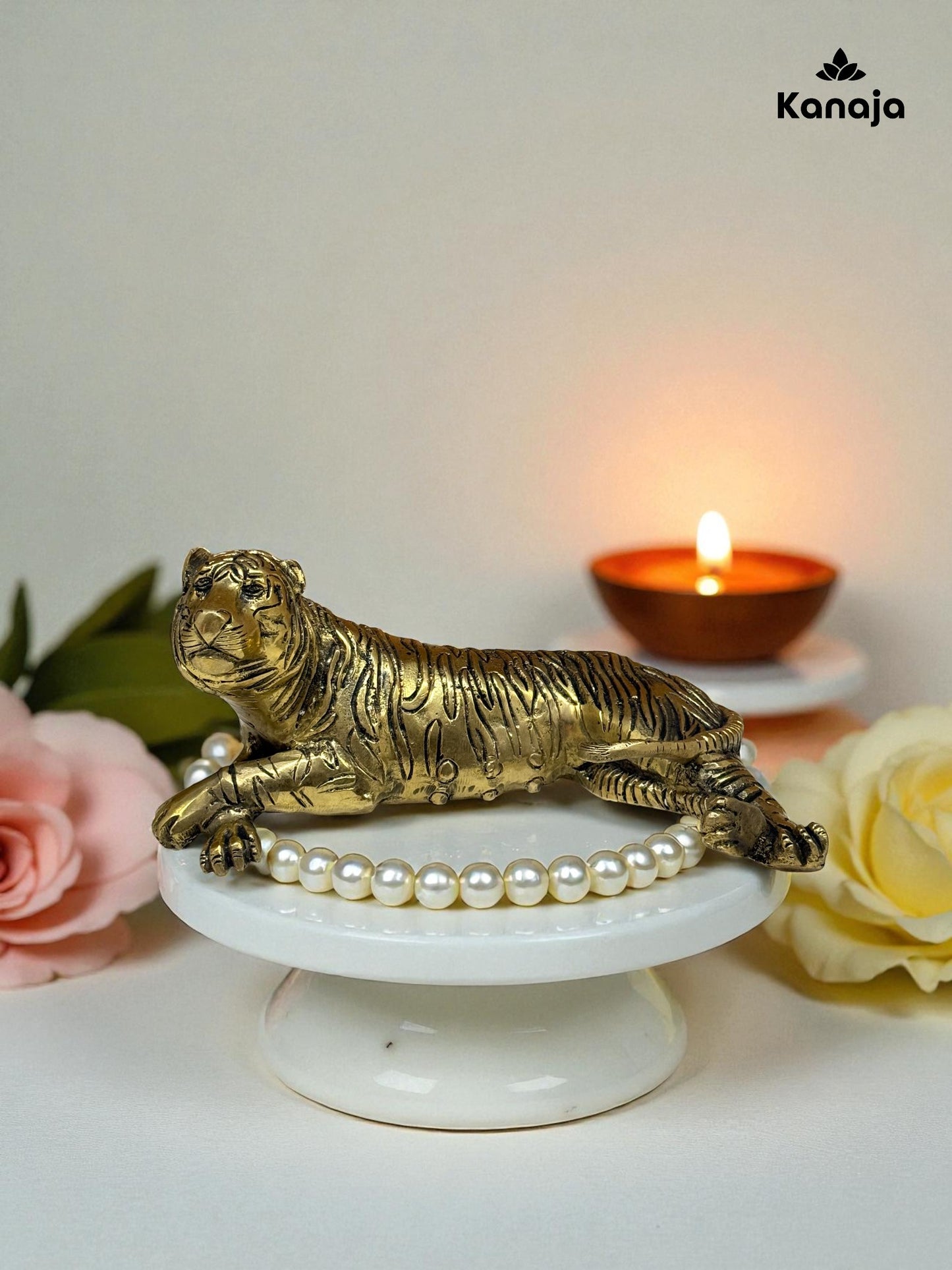 Golden Tiger Statues - A Symbol of Strength and Prosperity