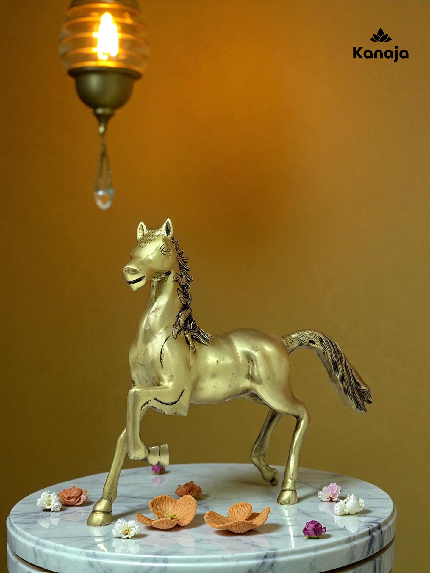 Dynamic Golden Horse Statue - A Symbol of Power and Grace