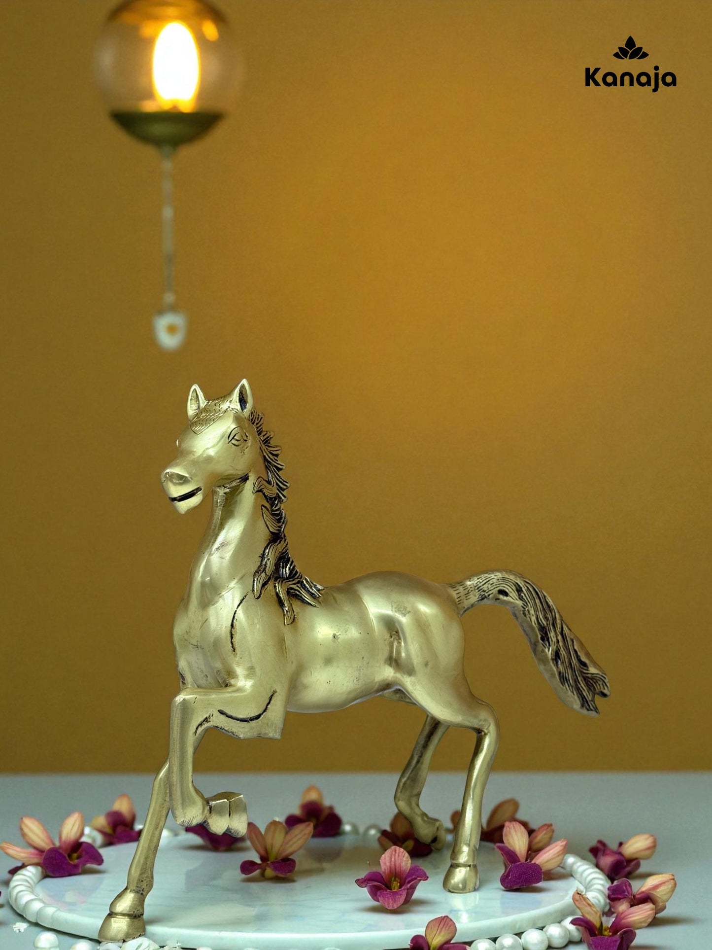 Dynamic Golden Horse Statue - A Symbol of Power and Grace