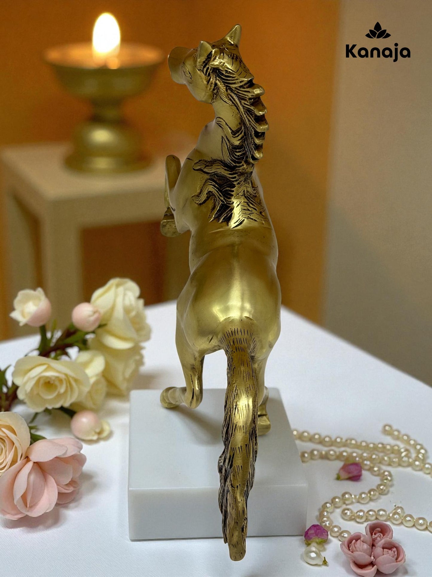 Dynamic Golden Horse Statue - A Symbol of Power and Grace
