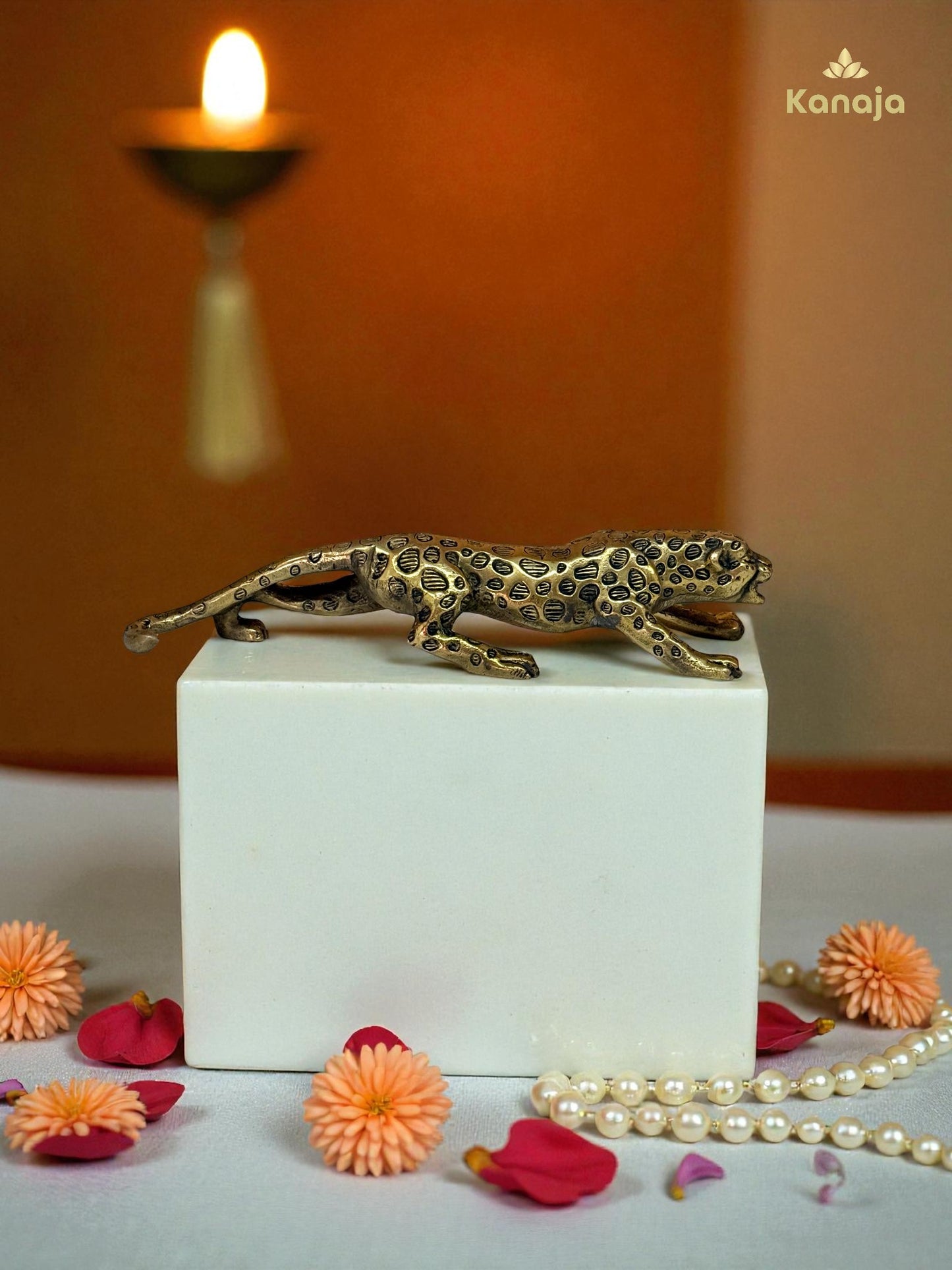 Striking Golden Leopard Figurine - A Symbol of Grace and Agility