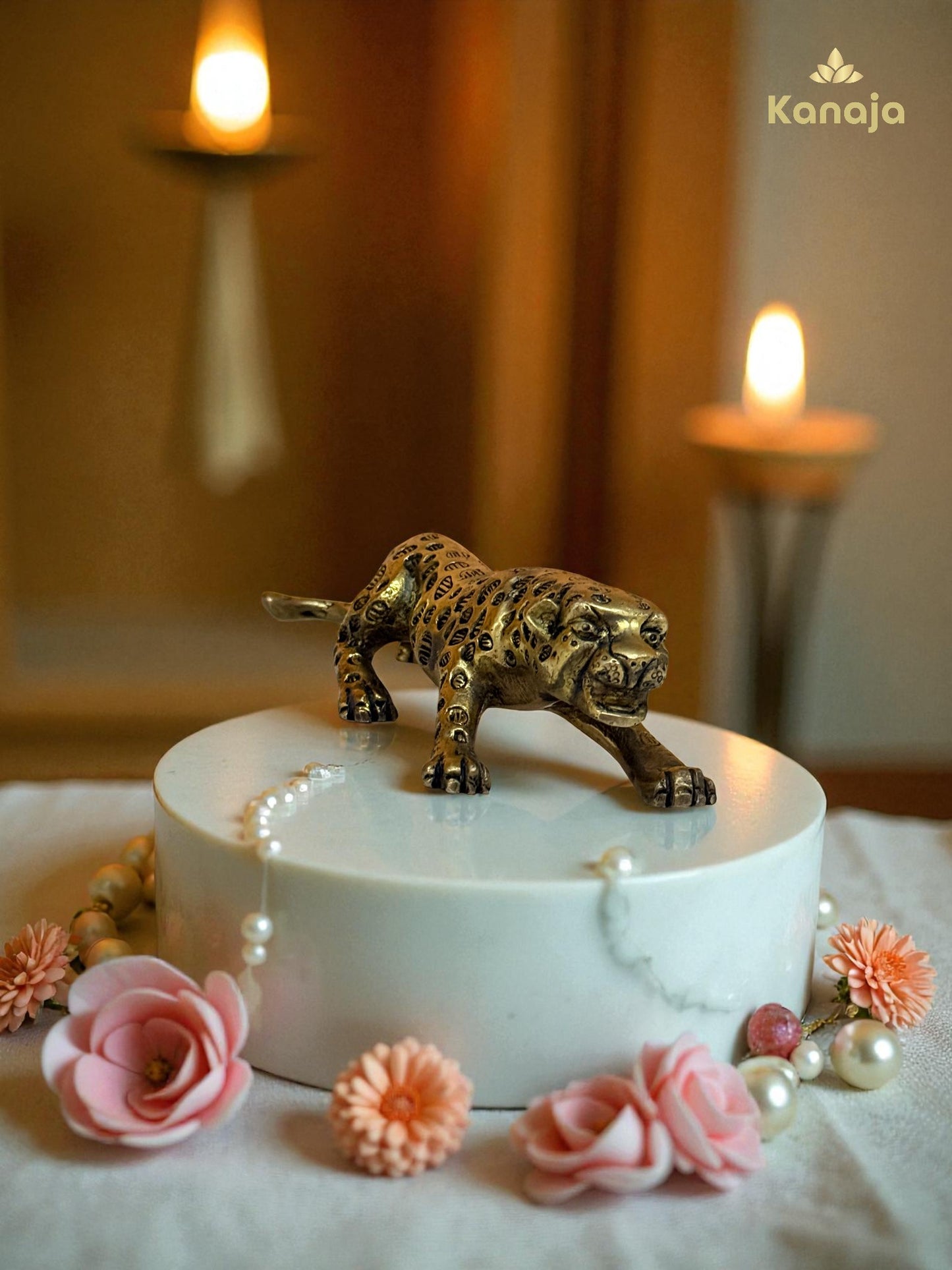 Striking Golden Leopard Figurine - A Symbol of Grace and Agility