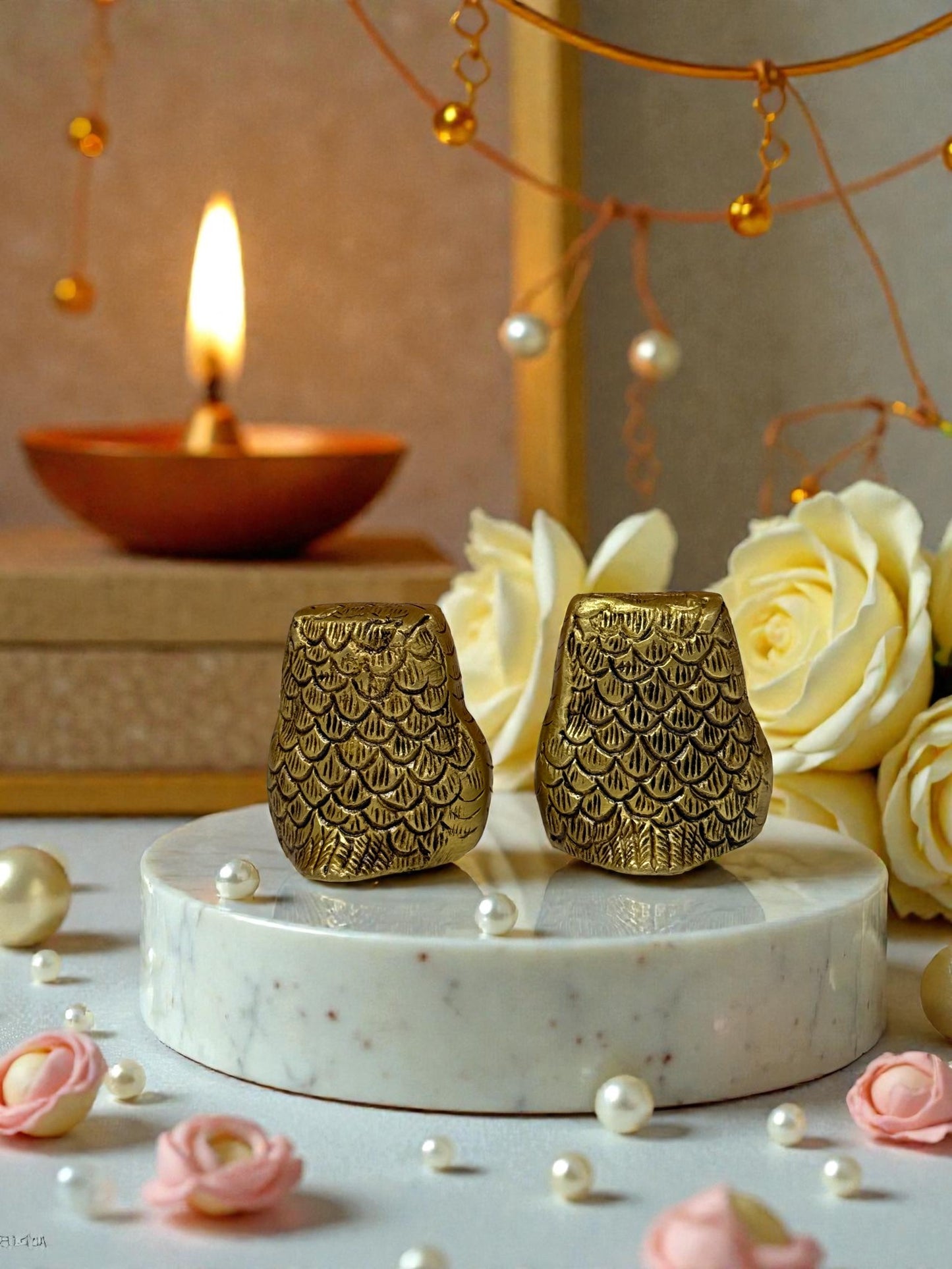 Charming Golden Owl Figurine - A Symbol of Wisdom and Intuition