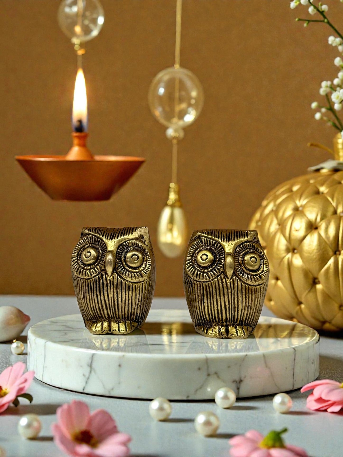 Charming Golden Owl Figurine - A Symbol of Wisdom and Intuition