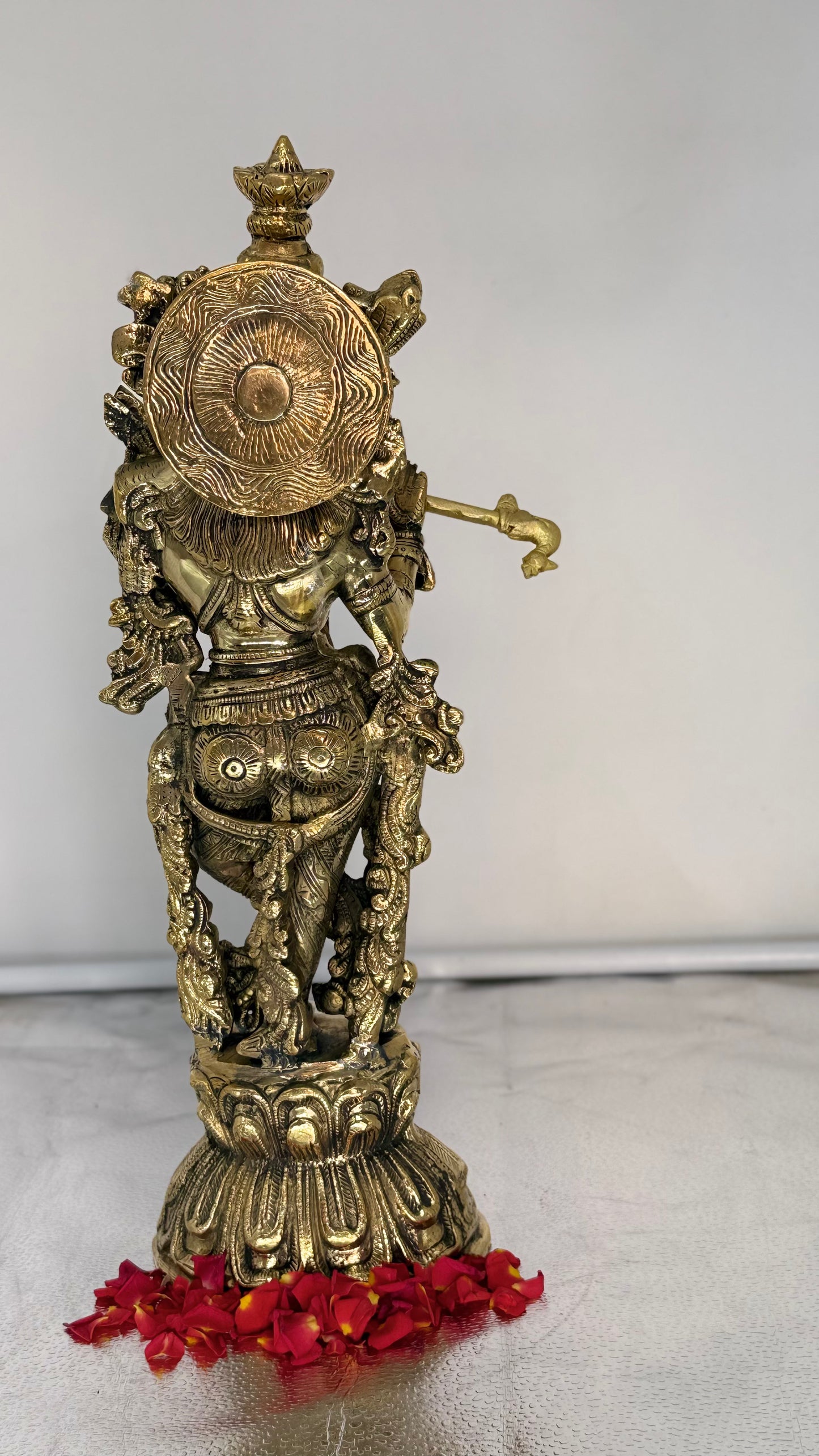 The Divine Flutist - Masterpiece Brass Krishna Murti