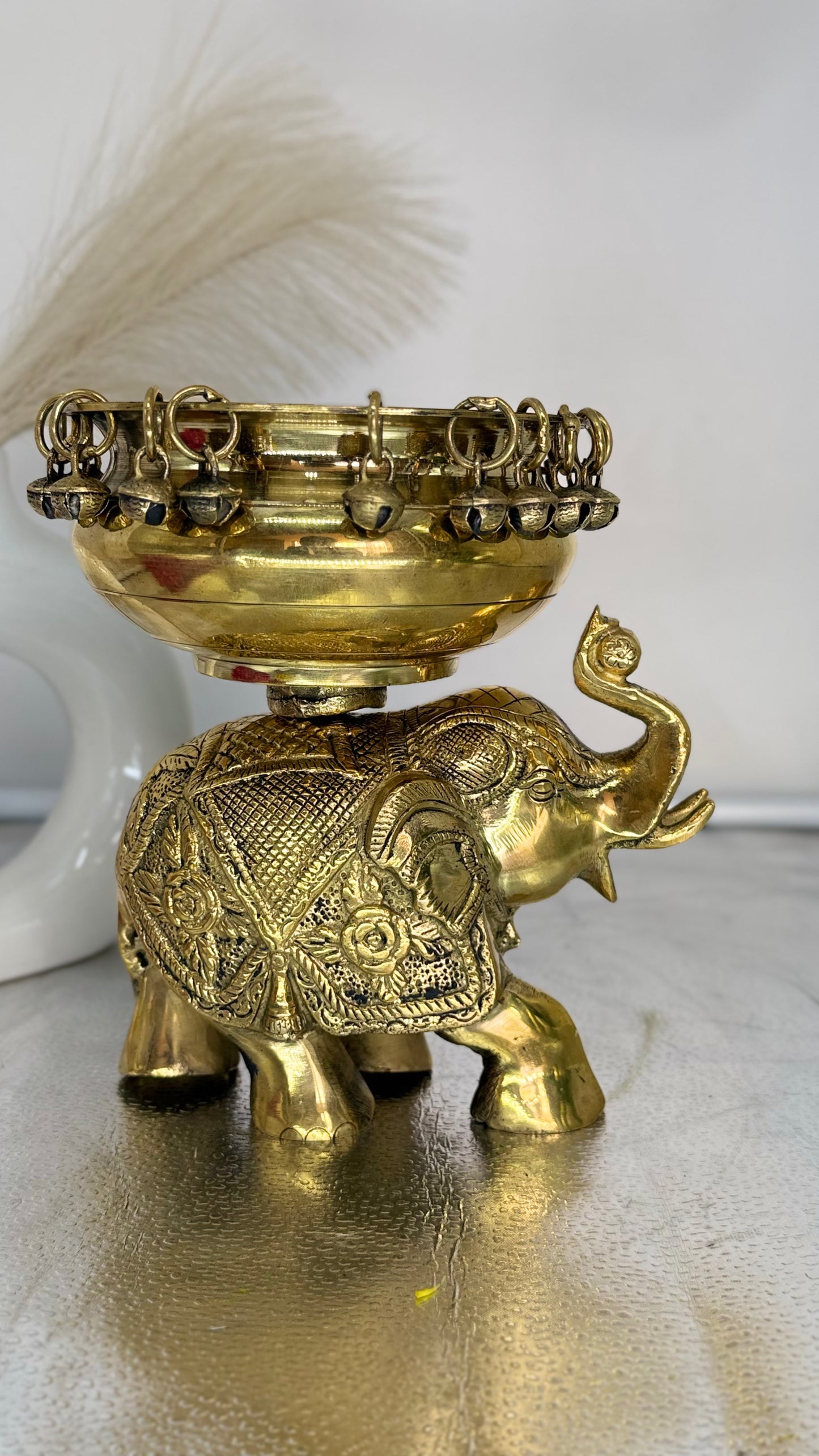 Handcrafted Brass Elephant Urli Bowl - Decorative Centerpiece