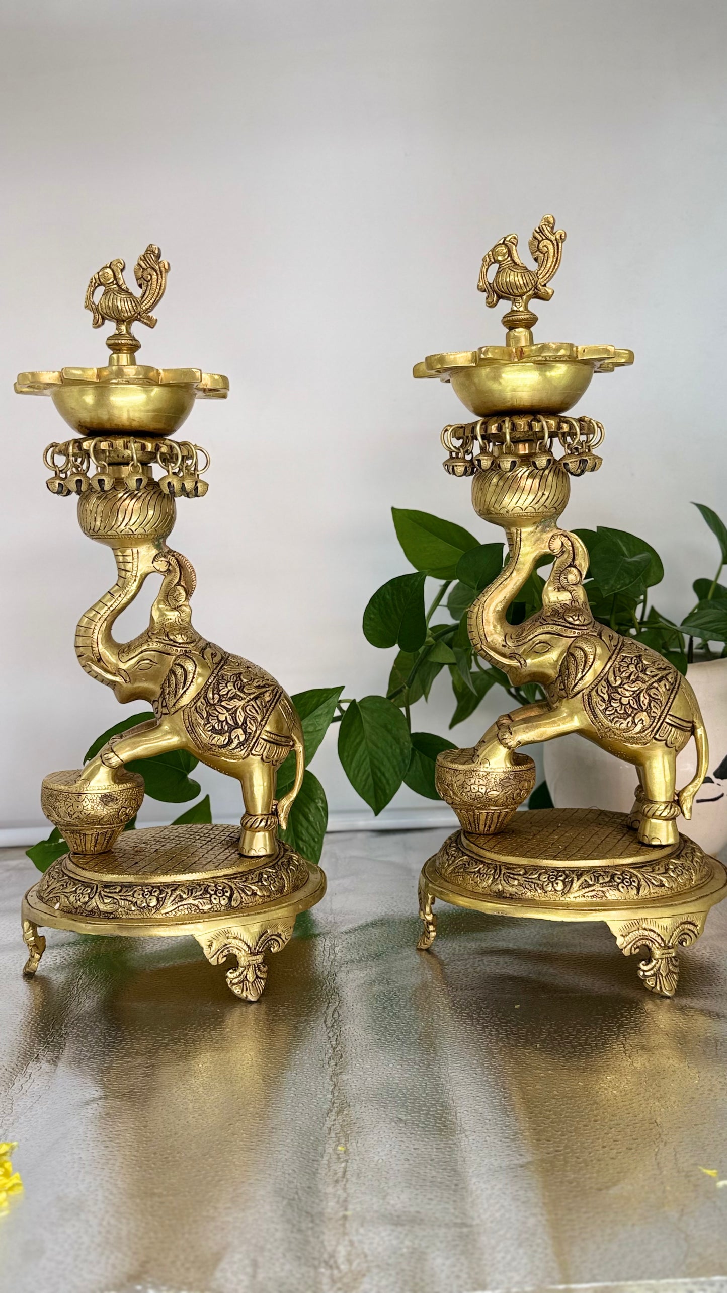 Brass Lotus Incense Burner - Decorative Aromatherapy Holder