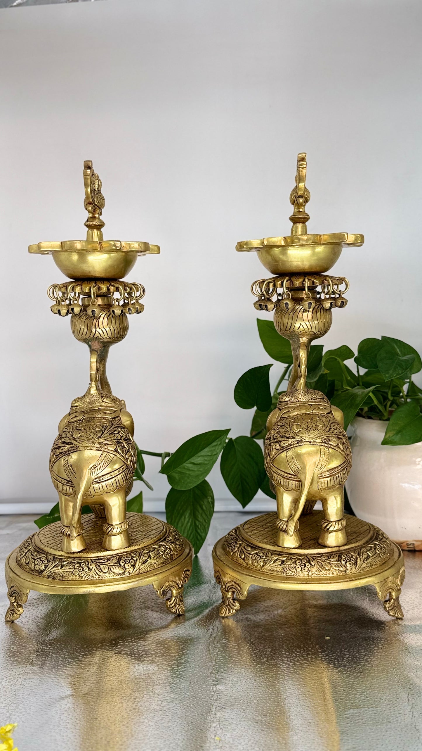 Brass Lotus Incense Burner - Decorative Aromatherapy Holder