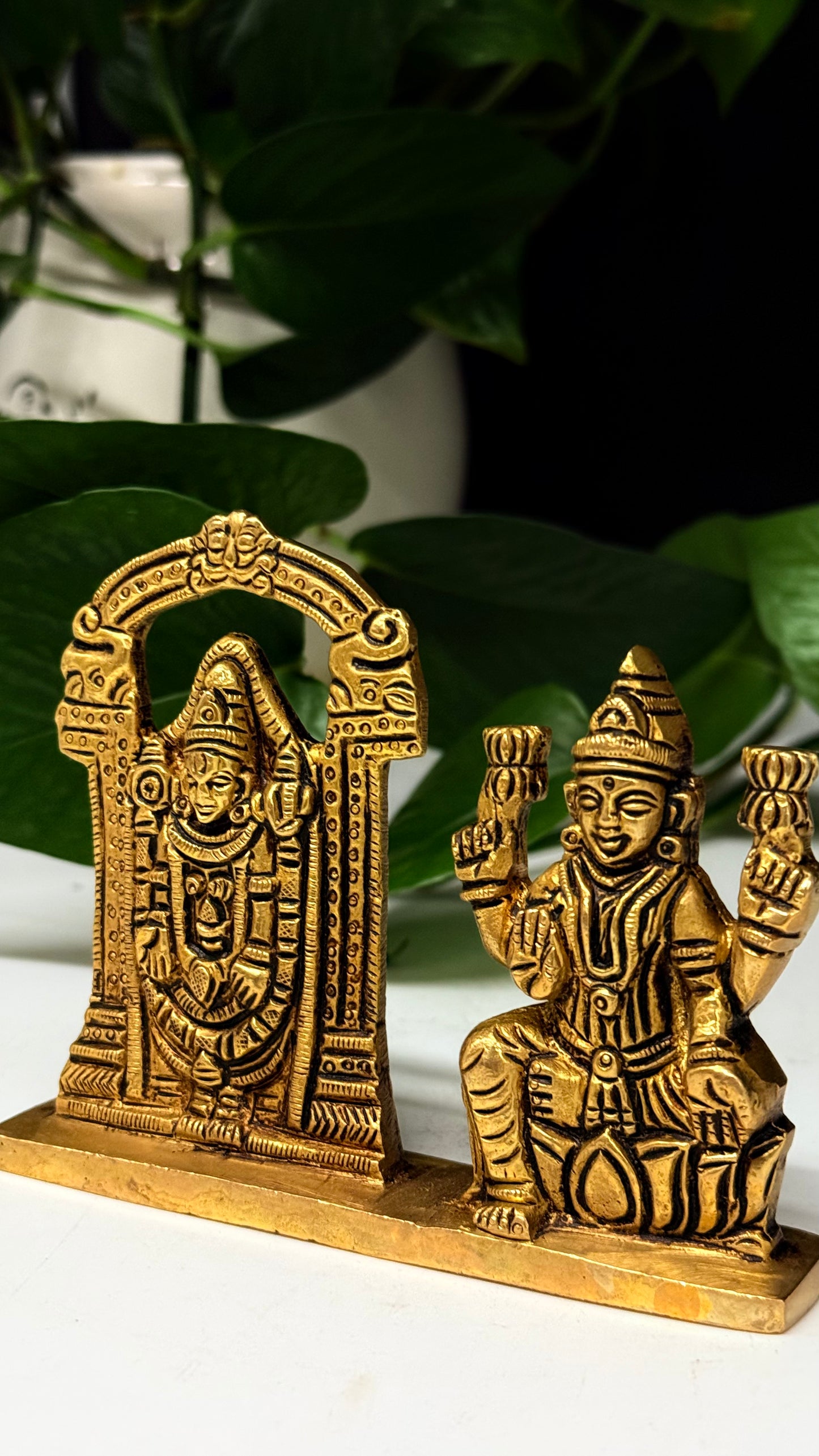 Antique Brass Tirupati Balaji Idol (Framed Arch Design) – 10×2×2 cm | 400g | Handcrafted