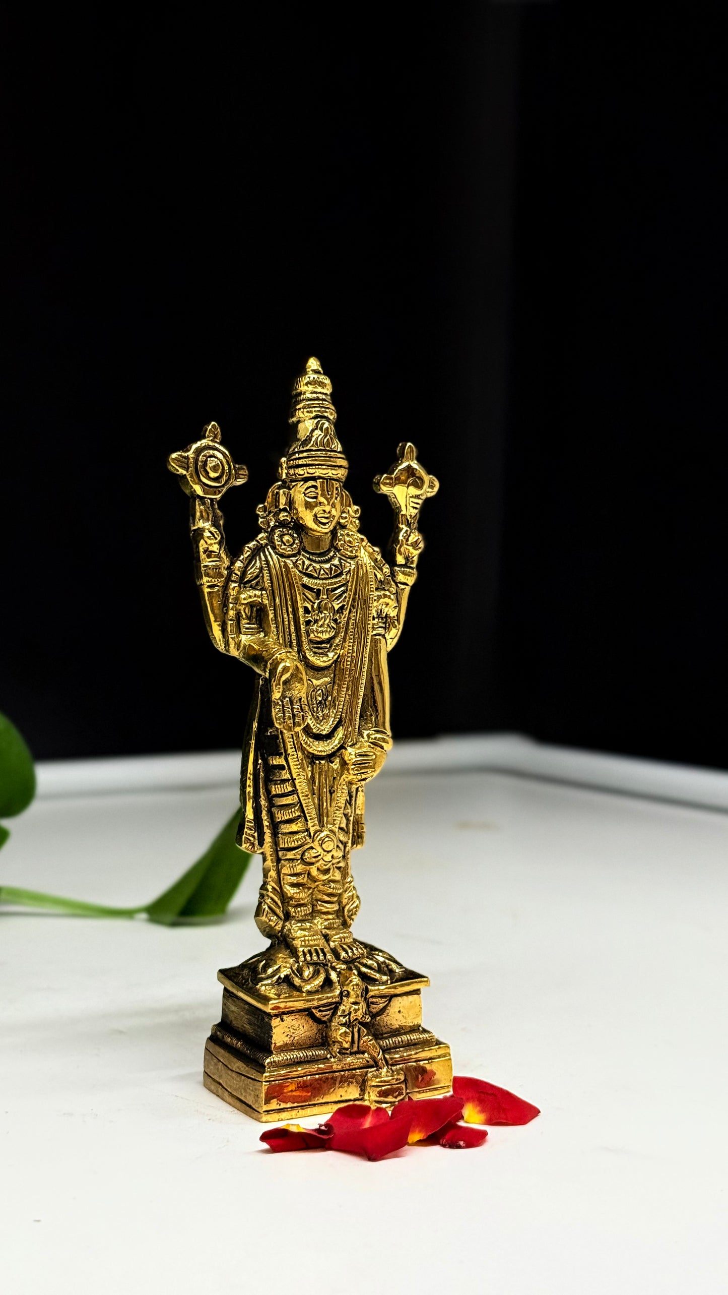Handcrafted Brass Tirupati Balaji Murti - Lord Venkateswara Srinivasa Idol for Home Puja & Decor
